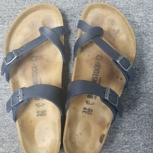 Birkenstocks size 39 sandals
